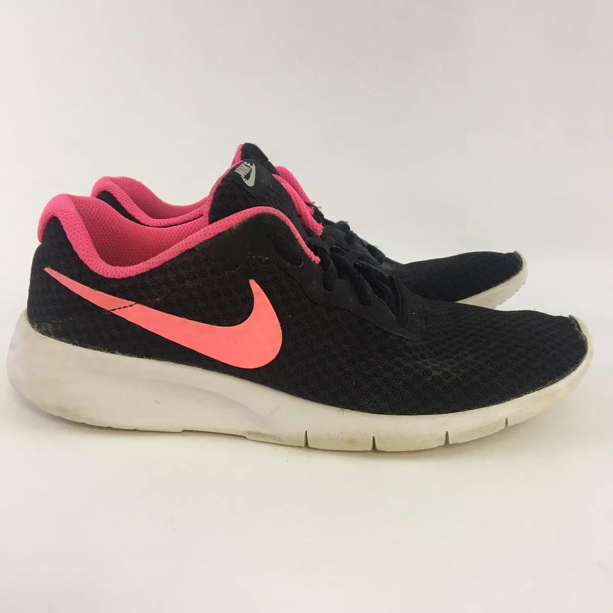Nike tanjun girls clearance running shoes