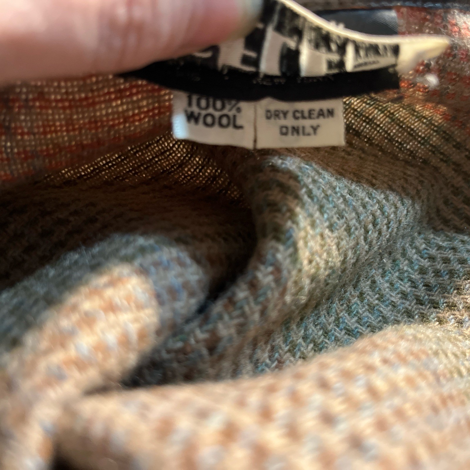 Vintage Pierre Cardin Adeles 100percent Wool Long Shawl. Unique image 2