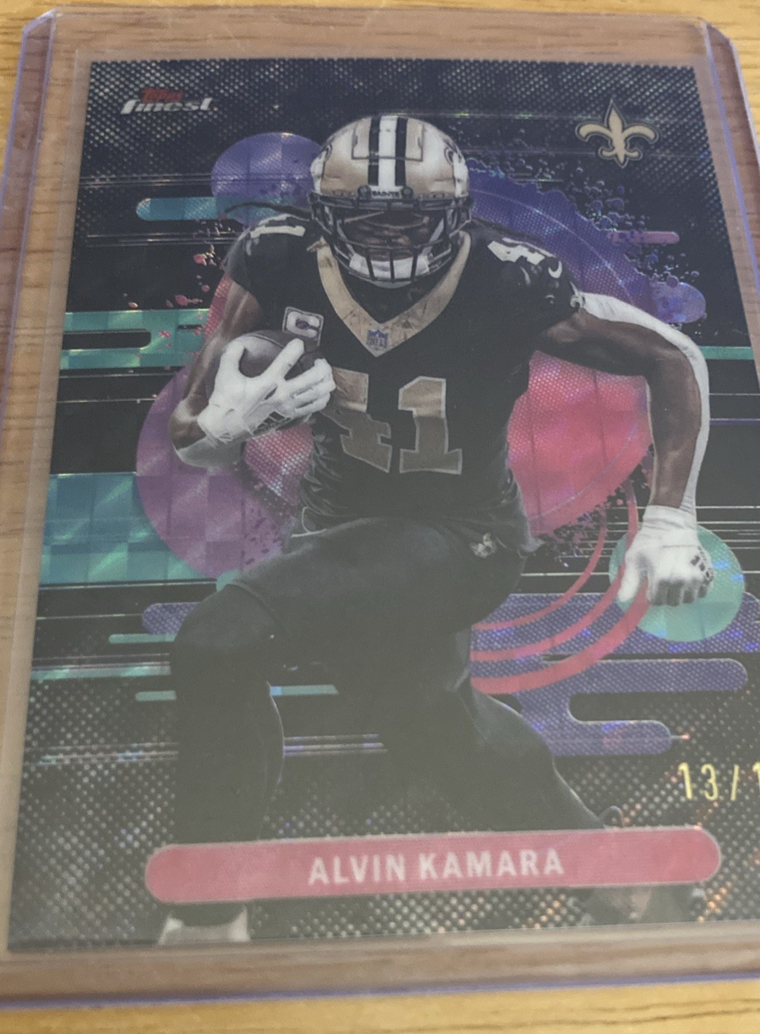 2025 TOPPS FINEST #160 ALVIN KAMARA BLACK REFRACTOR COLOR MATCH /15 Saints 🌟