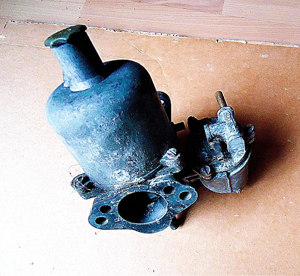 A pair of SU HS-4 Carburators to clean & rebuild original to MGB & MGBGT "70s - Image 4 of 4