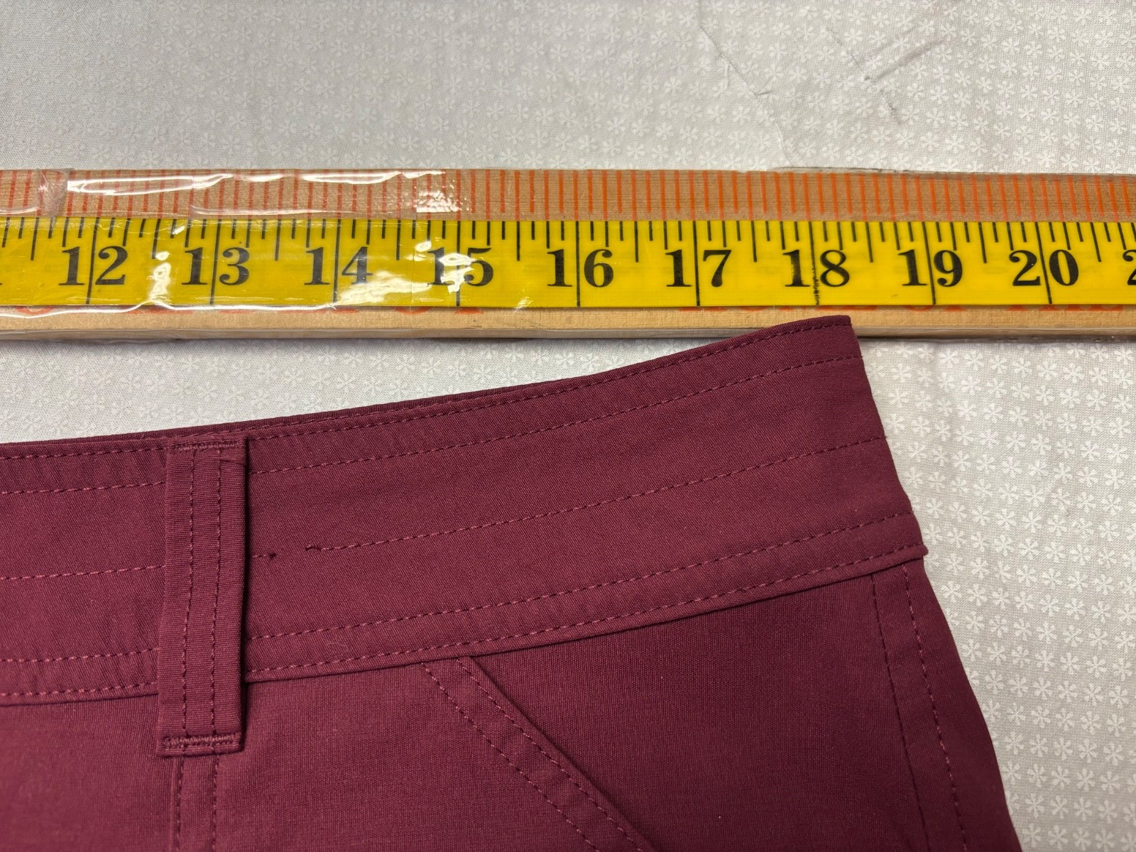 Eddie Bauer Shorts Women Sz 16 Wine Color Zip Back Pockets + Slash Button Hem image 7