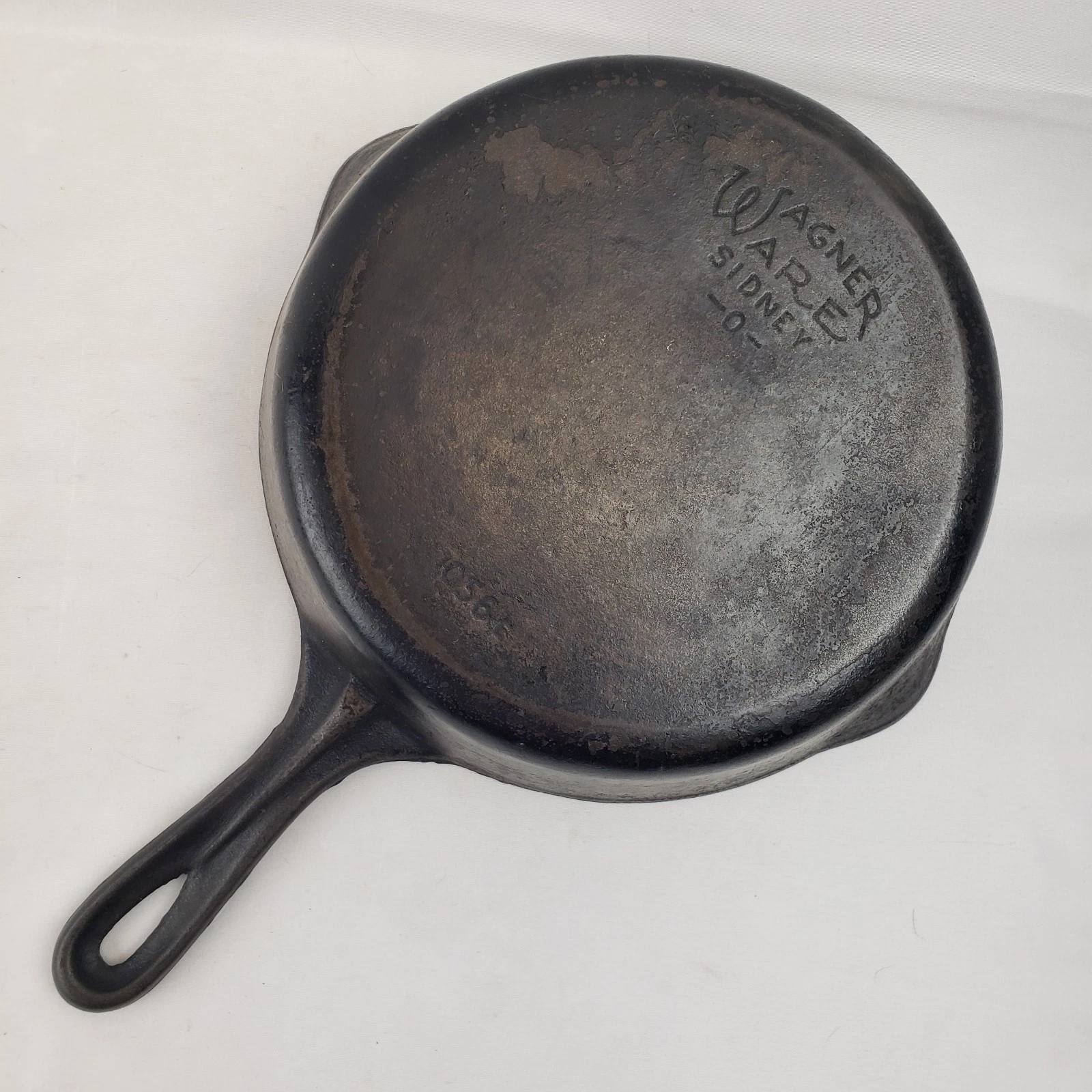 Vintage Wagner Ware Sidney O 1056E Cast Iron #6 Skillet Pan 9" Double Spout Cook