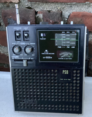 Vintage Sony ICF-5900W ''Sky Sensor'' Multiband Shortwave Radio   Tested/Works
