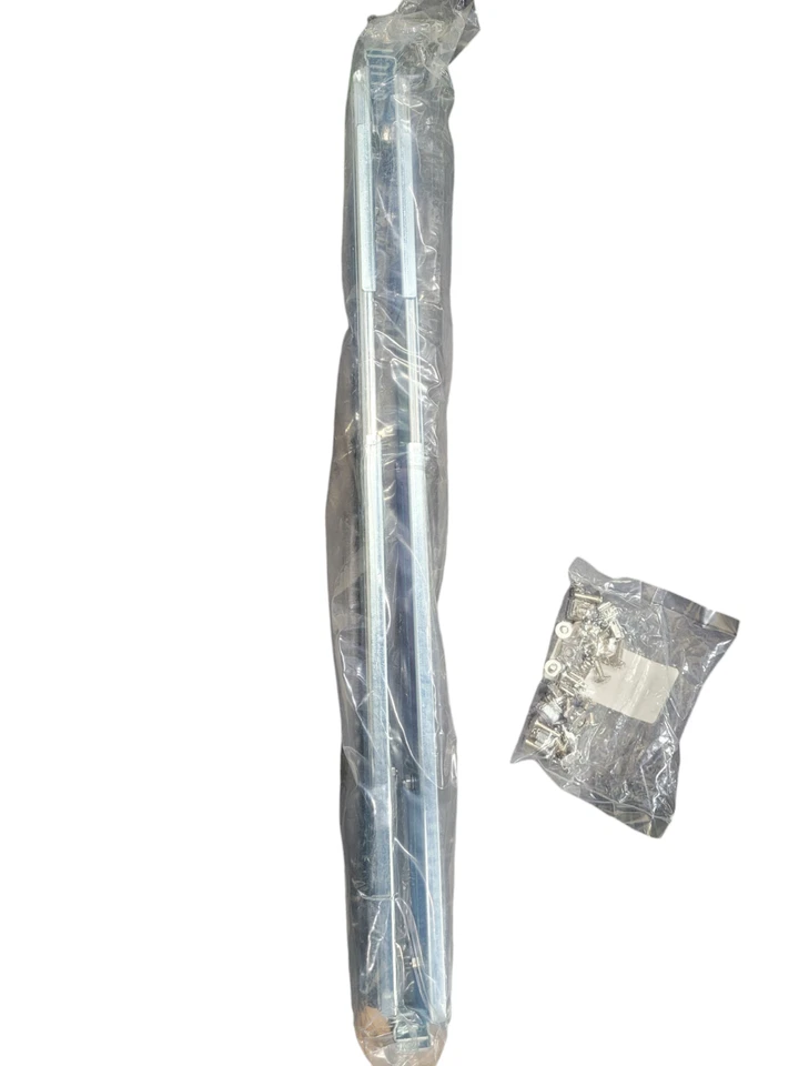 Chenbro Rack Slide Rails 84H342310-001 - Image 3 of 4