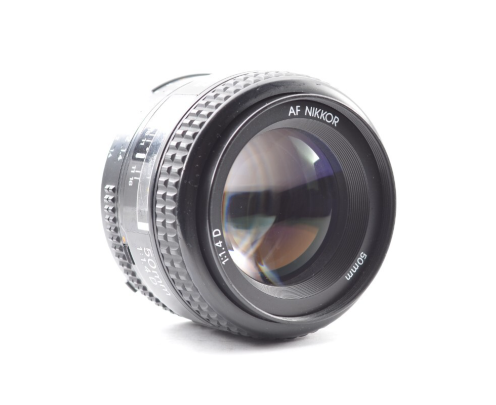 Nikon F100・AF 50/1.4 D Amazon.com : Nikon AF FX NIKKOR 50mm F/1.4D DSLR Lens with Auto