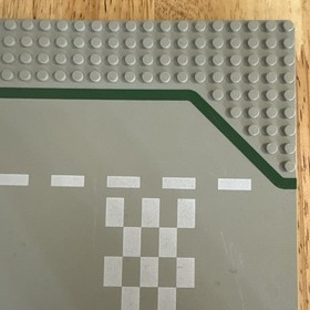LEGO Baseplate Road 32 x 32 3 Lane with Race Track Checkered Finish Base Plate