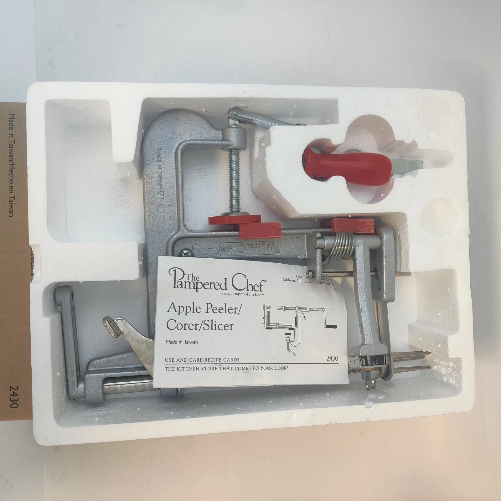 The Pampered Chef Apple Peeler Corer Slicer Model #2430 With Box kitchen tool
Opens in a new window