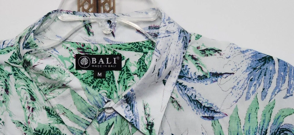 Bali Shirt Men's Size M Casual Button-up Leaf Print  - Image 3 of 4