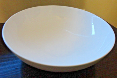 MAXWELL WILLIAMS WHITE BASICS PORCELAIN SERVING PASTA VEGETABLE SERVING BOWL 8''D