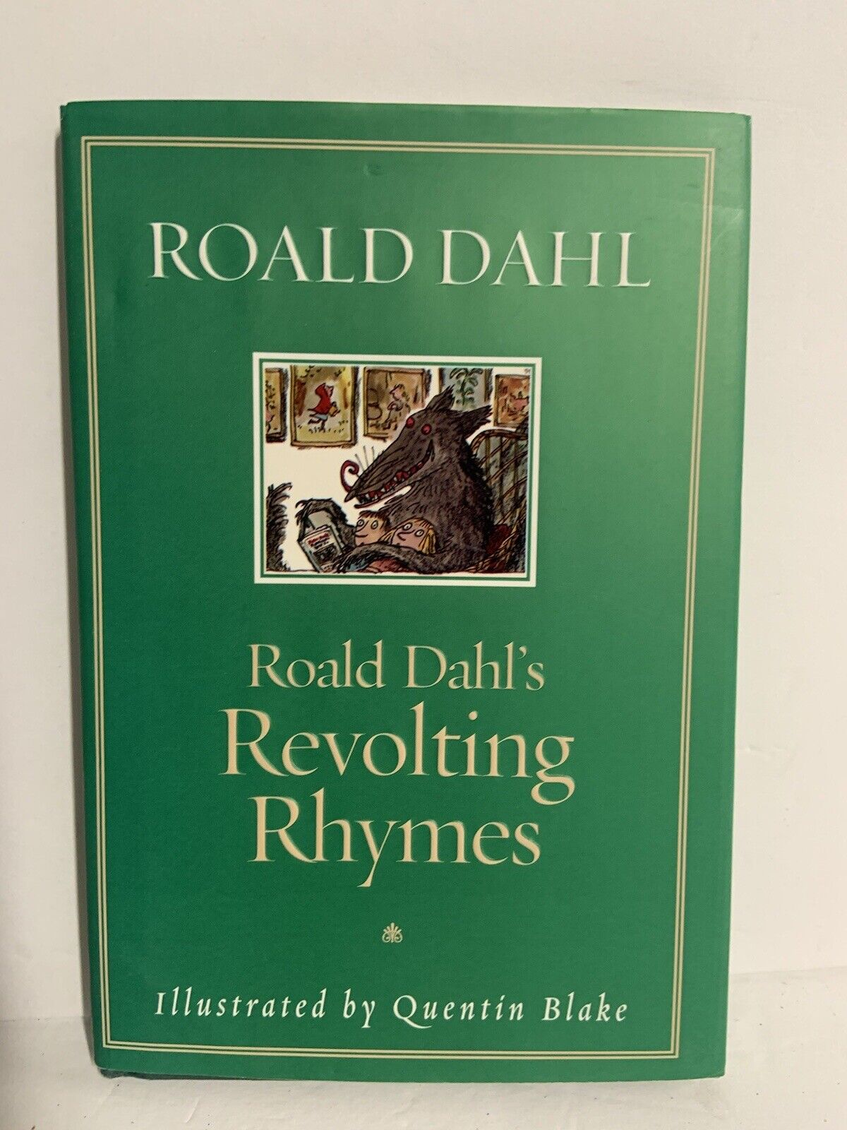 Roald Dahl's Revolting Rhymes by Roald Dahl 2002 HB DJ