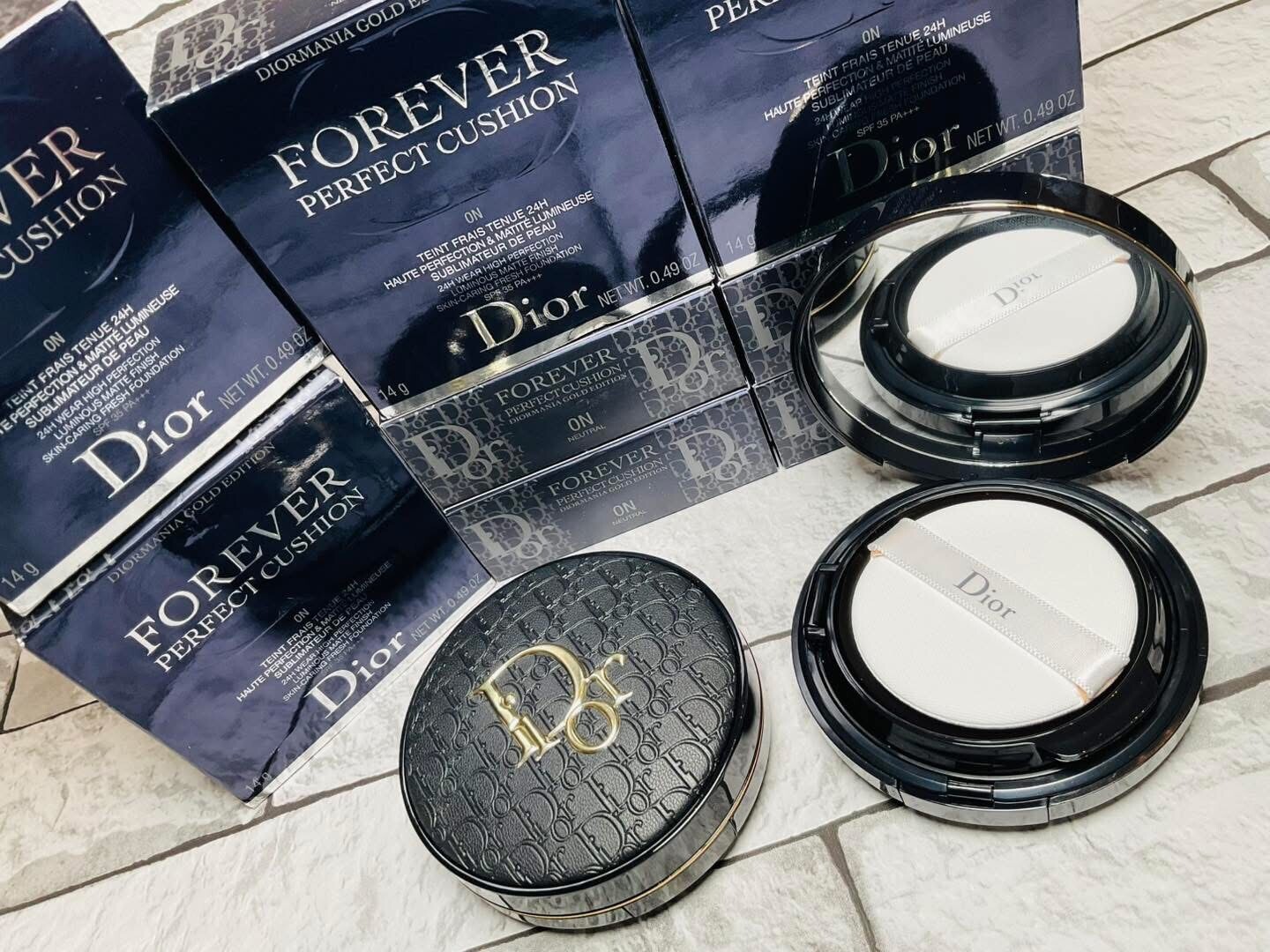 Dior Forever Foundation Perfect Cushion Diormania Gold Edition Shade 0N Neutral