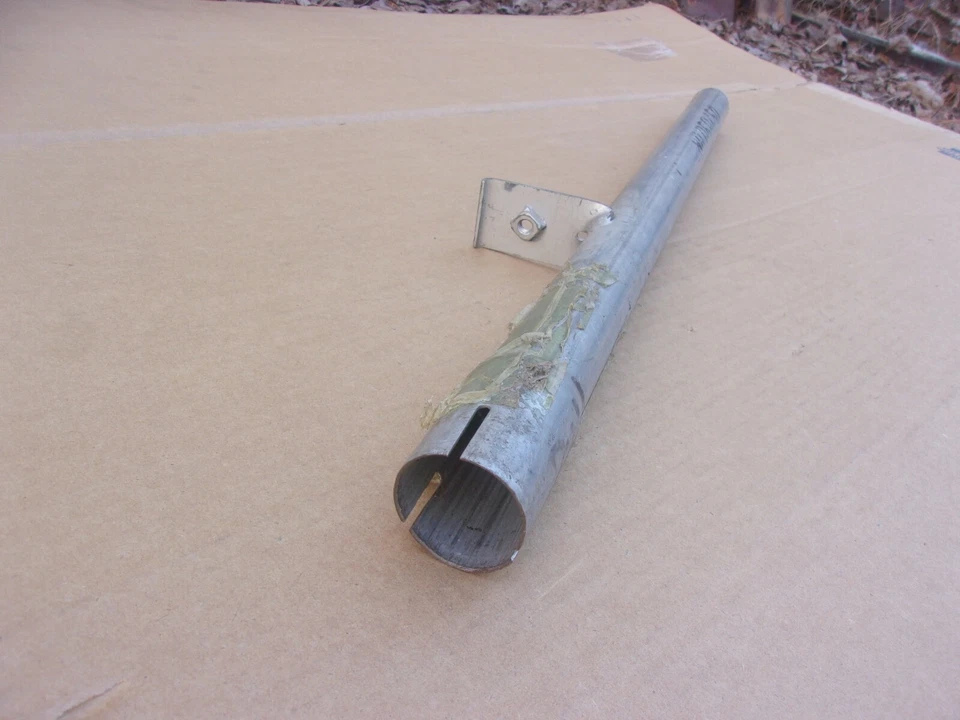 Dodge Colt Plymouth Arrow 1976 77 78 79 80 nuevo en stock MoPar tubo trasero MB0549450 Foto 2 de 3