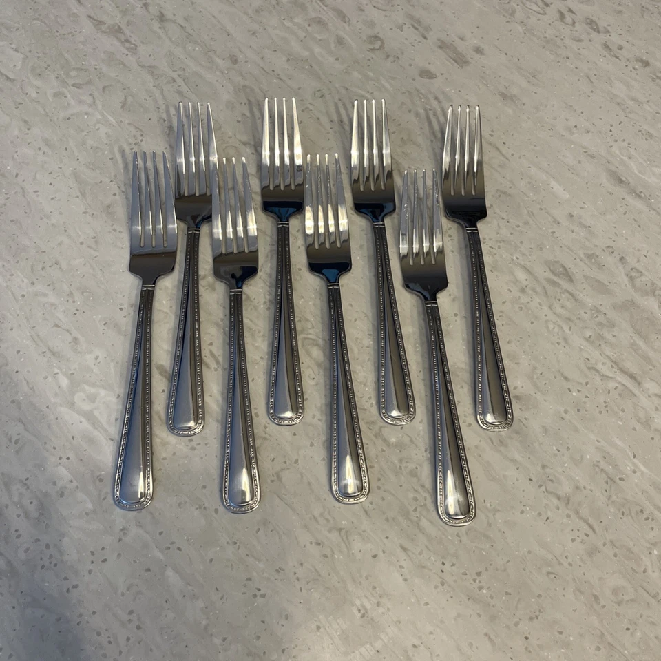 Pfallzgraff satin symmetry flatware 40 pieces 18/0 - Image 3 of 4