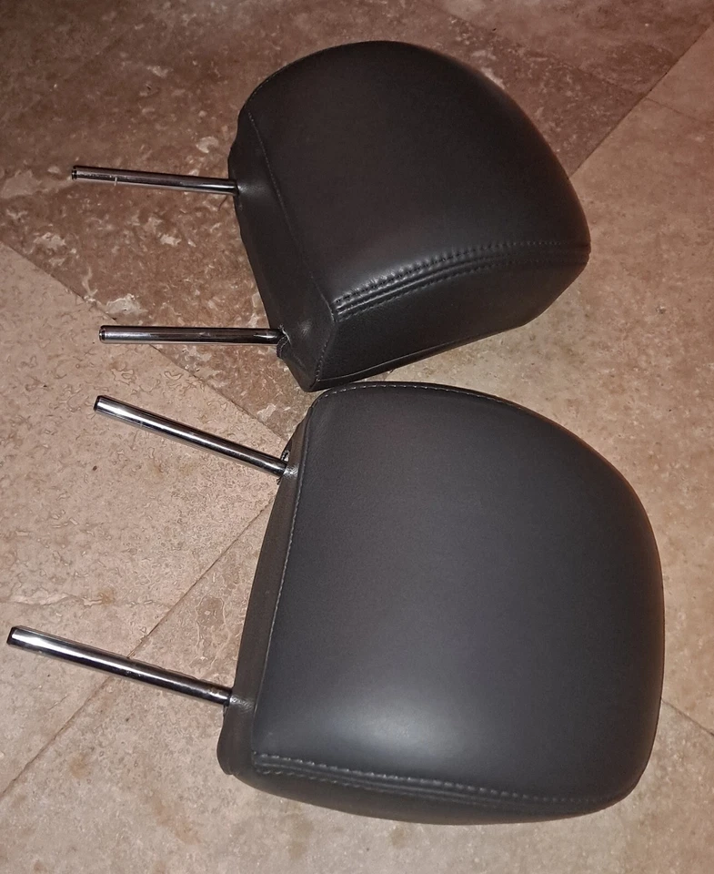  c 2008 2009 2010 Scion XB Front Seat Leather Head Rest Black Set of 2 Foto 3 de 4