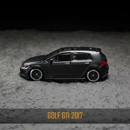 Bburago 1:64 Black 2017 Golf GTI Hatchback Sports Model Diecast Metal Car - Picture 4 of 7