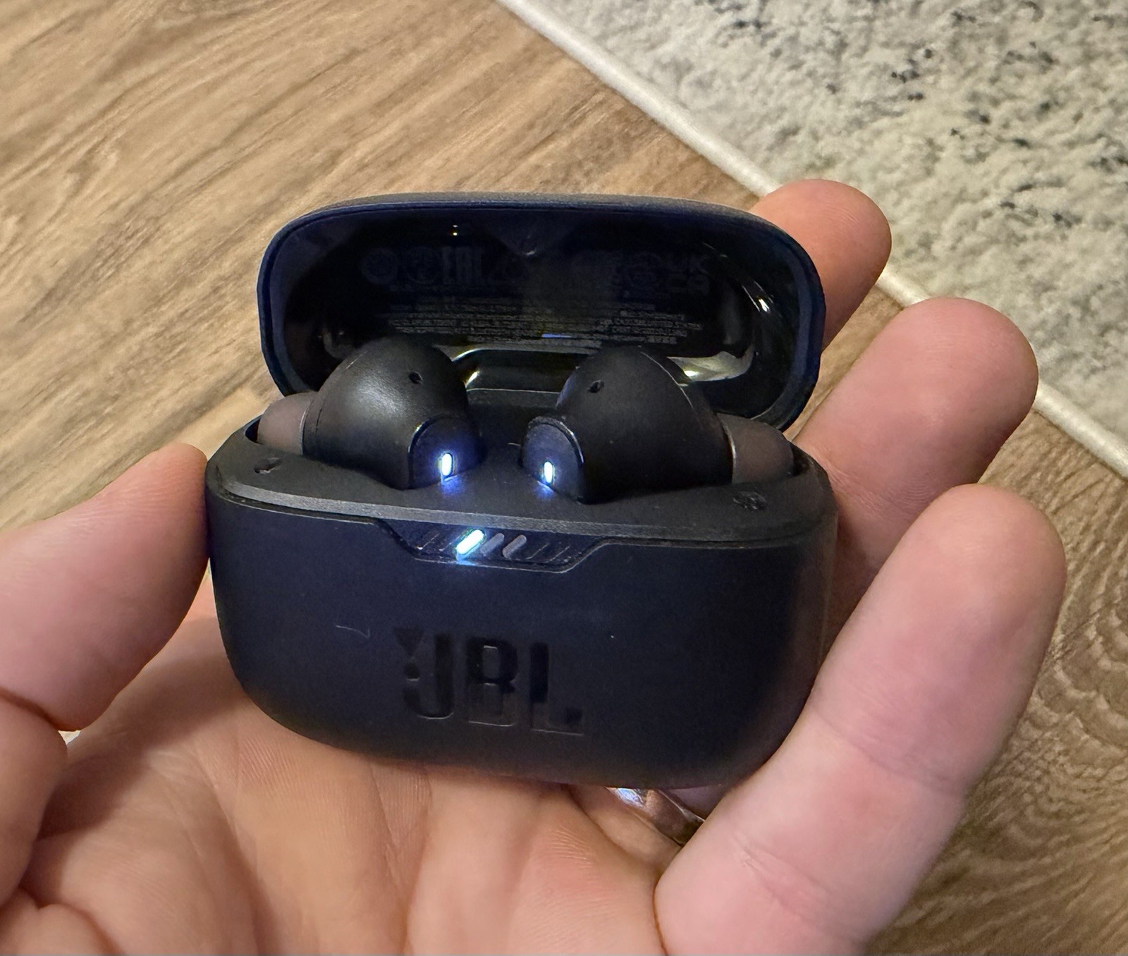 JBL Tune 230NC TWS Bluetooth Noise Cancelling Earbuds Black Good Condition 💥