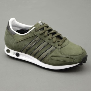 adidas trainer in nabuk