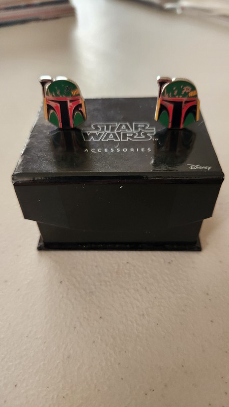 Star Wars Boba Fett Distressed Helmet cuff links in original gift box