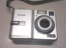 Kodak EasyShare C633 6.1MP Digital Camera  Silver TESTED & WORKS Missing Door