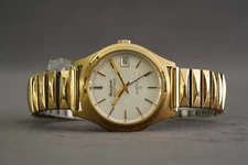 Bulova Accutron N7 Gold Tone Quartz 35mm Mens Stretch Band Wrist Watch