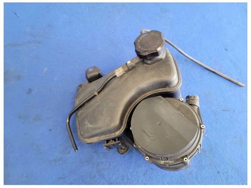 2001-2006 BMW M3 E46 Coupe Coolant Reservoir Pump Cooling Bracket 2445 - Imagem 2 de 4