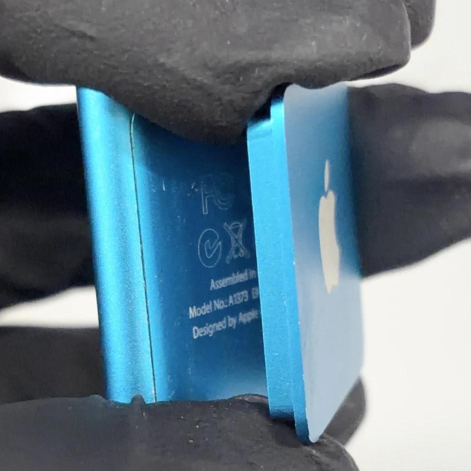 Apple iPod Shuffle 4th Generation Blue A1373 2GB TESTED Aftermarket Accessories - Image 4 of 4