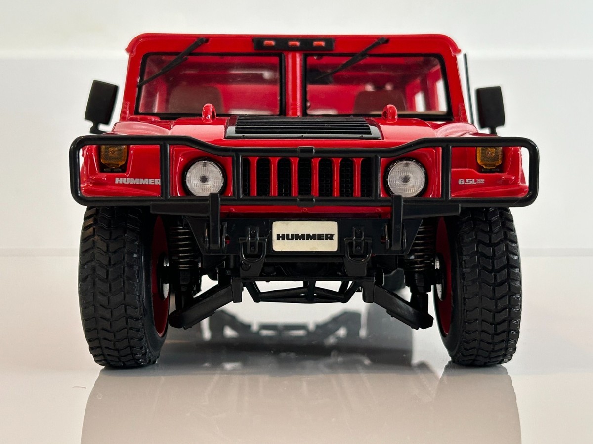 Maisto Hummer 4 Door Wagon Special Edition RED Die Cast Model 1:18