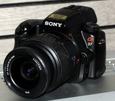 Sony A37 DSLR Camera 16.2MP with 18-55mm Lens A BARGAIN!