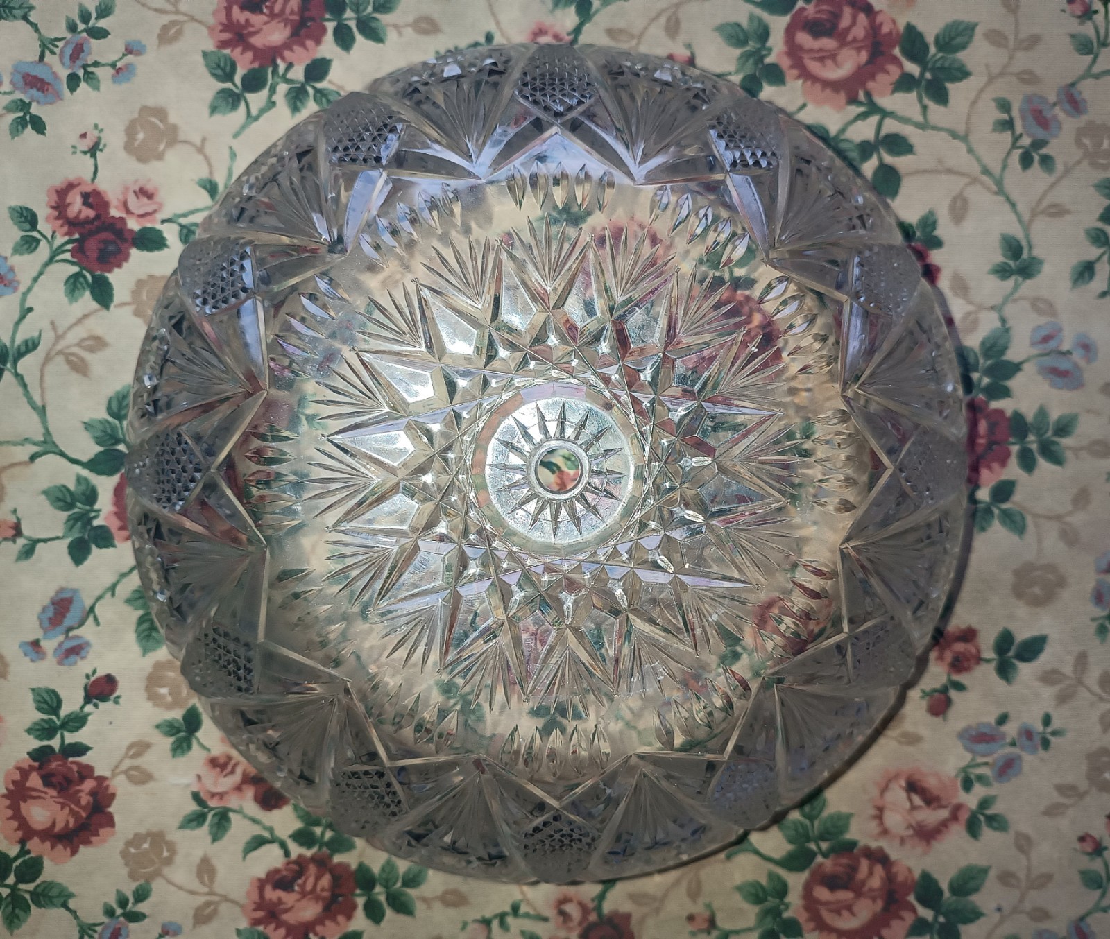 Plafonnier vintage à pince ampoule pour illuminer une entrée style brocante chic