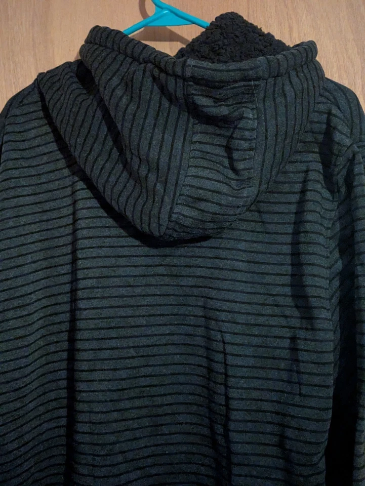 Chaqueta con cremallera para hombre talla grande Foto 3 de 4