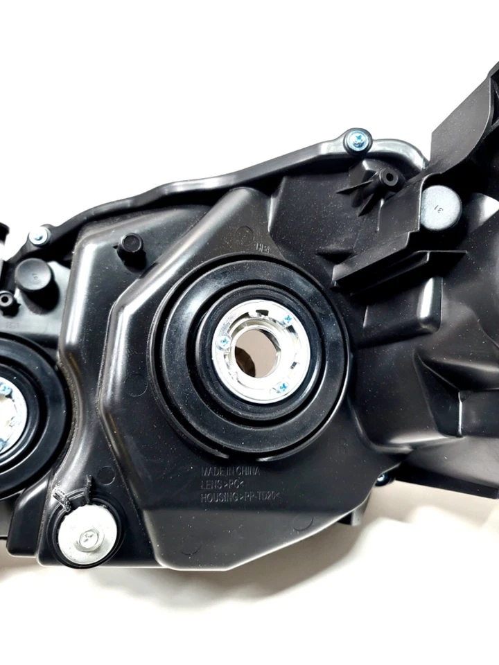 FARO DERECHO PASAJERO CROMADO PARA TOYOTA COROLLA E140 09-10 Foto 4 de 4