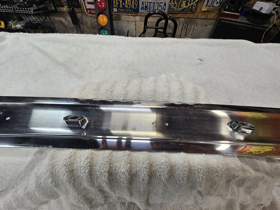 Dodge Dart 1963 acabado trasero moldura Foto 3 de 4