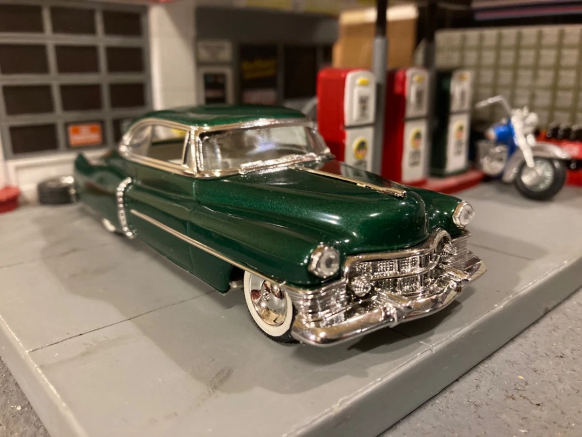 最終大特価❗️50S、キャデラック&フィギュアコレクション、アメリカンガールズ❗ Cadillac 1950 Vehicle Year Contemporary Manufacture Diecast Cars