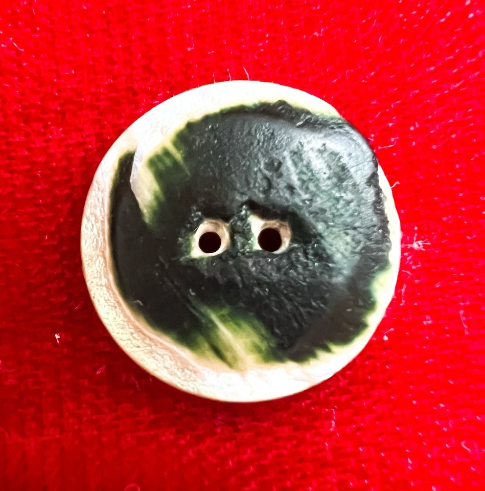 Antique Button Green Sea Snail Shell Engraved Etched Gold Luster Turbo MOP Vtg - Image 3 of 4