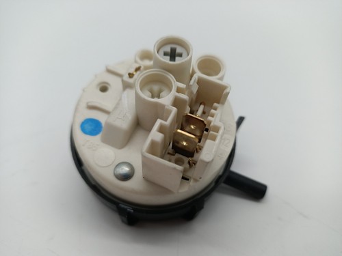 Bauknecht WA PLUS 624 TDi C00311217 Druckwächter 481227128554 #1038-4Ü