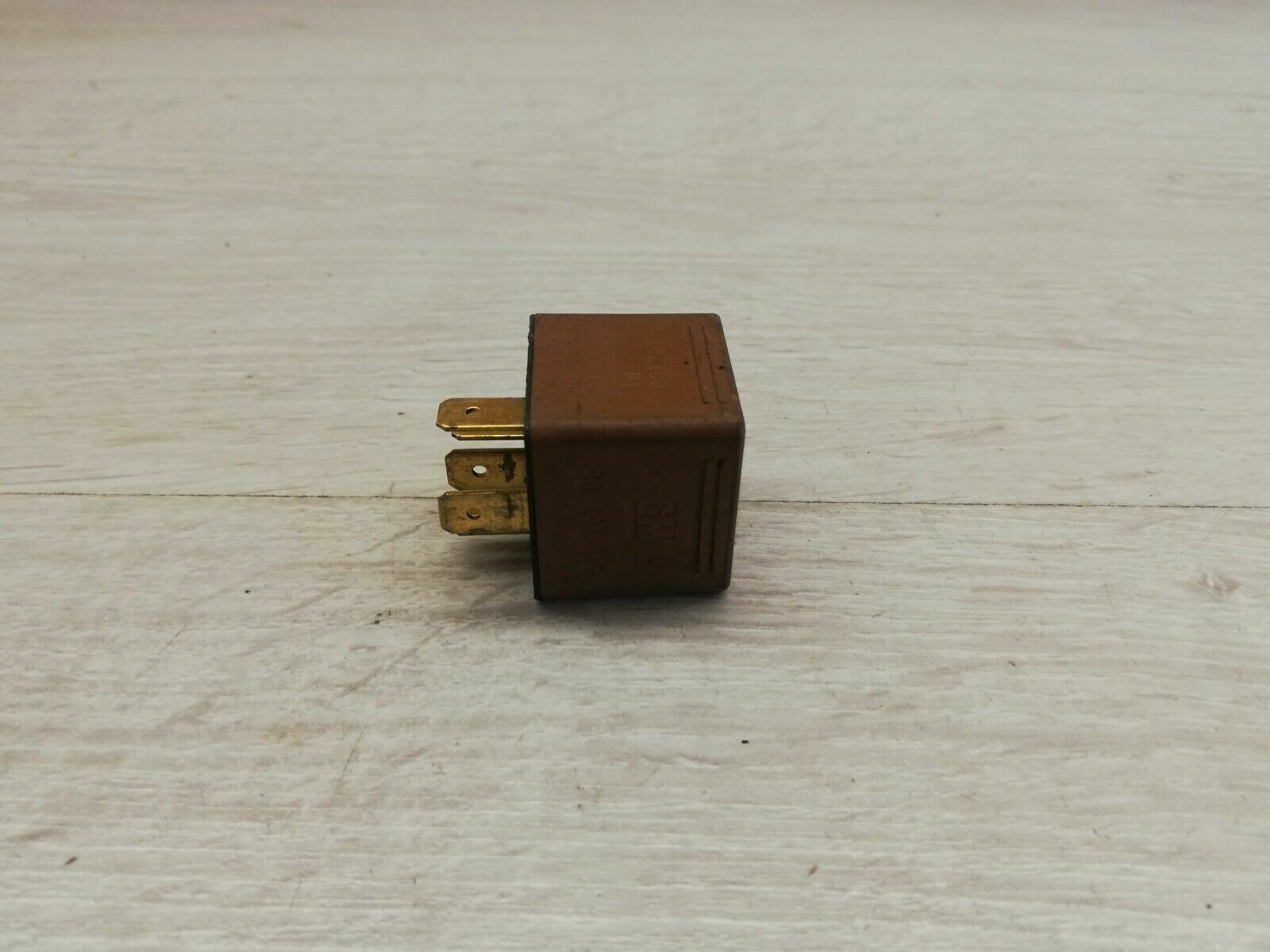 0332209136 реле bosch