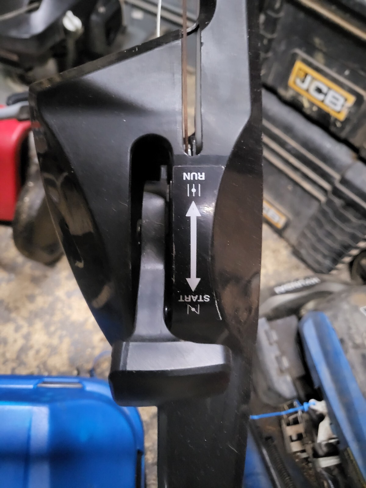 Hyundai Electric Start Lawn Mower 4 Speed Rarely Used Petrol Lawn Mower