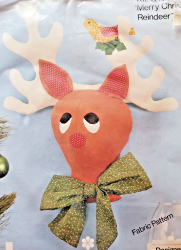 Kappie "Merry Christmas Reindeer" Wall Hanging Sewing Kit Size 17" x 18" - Picture 2 of 3