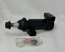 Front Steering Idler Arm Bracket for Chevy SIlverado GMC Sierra 1500 2500 3500