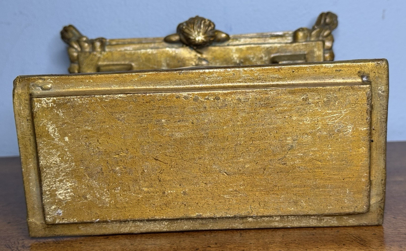 Vintage Mantle Shelf Quartz Clock Baroque Style Gold Painted Working