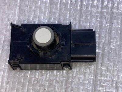 Genuine Toyota Ultrasonic Sonar Sensor for ANH20/GGH20 Alphard