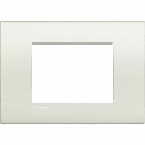 BTICINO LNA4803BI LIVING LIGHT QUADRA PLACCA 3 MODULI - Foto 1 di 1