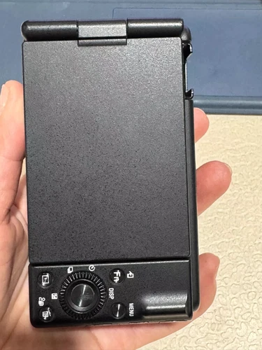 Sony ZV-1F 20.1MP 4K f/2 Vlogging Digital Camera - Black & Battery - Picture 11 of 15