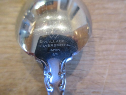 4 Wallace Antique Baroque 6 3/4" Oval Soup Spoons Stainless 18/8 Flatware Japan - Picture 3 of 4