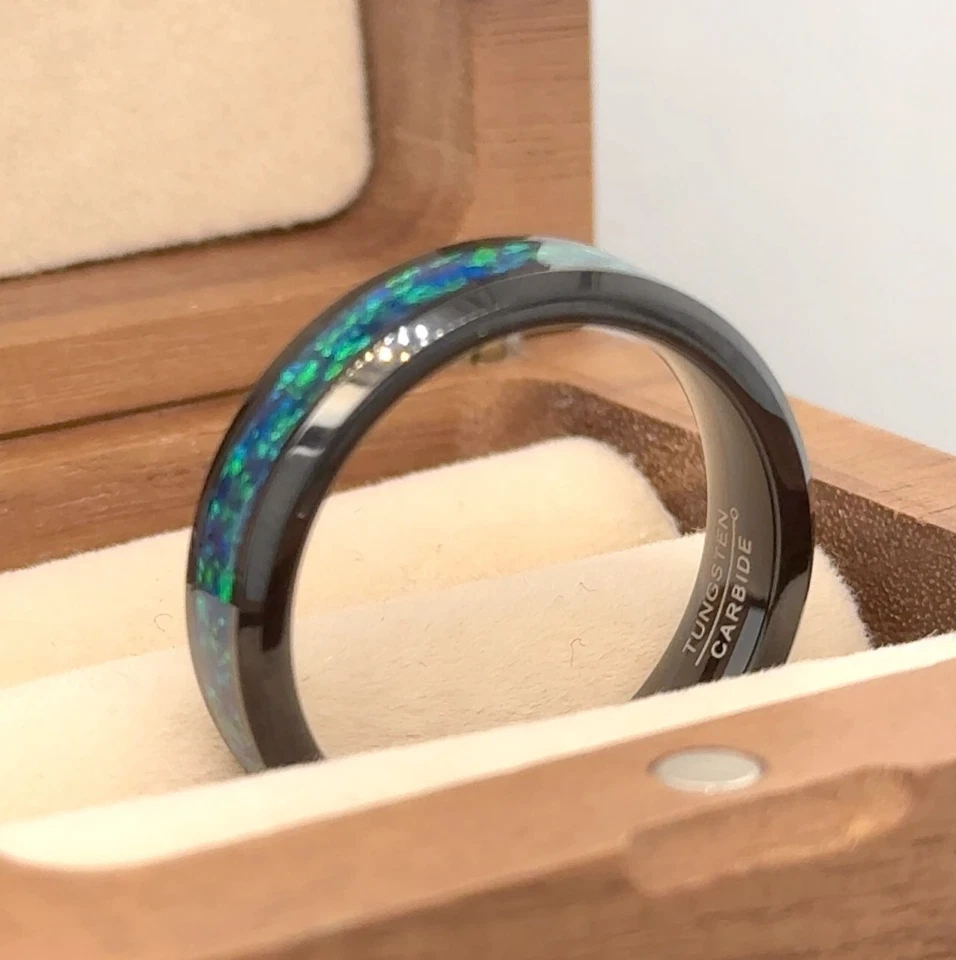 Anillo de boda para mujer verde esmeralda incrustación de ópalo anillo de tungsteno negro regalo de cumpleaños Foto 4 de 4