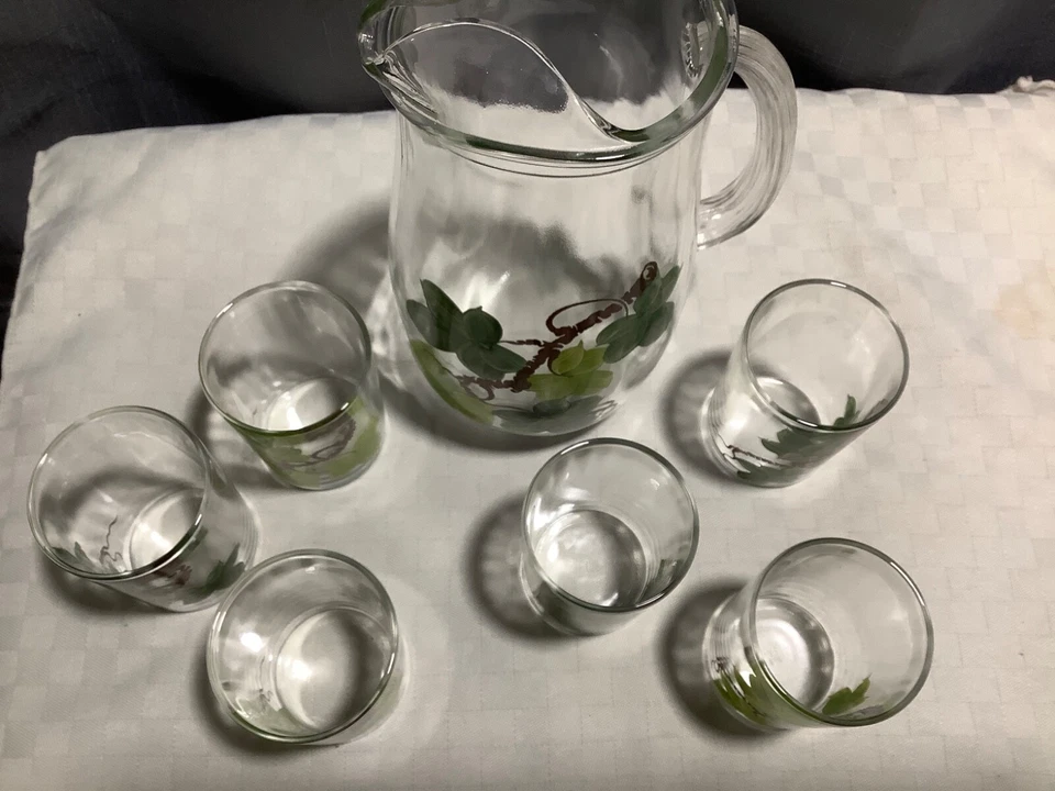 Jarra de jugo vintage pintada a mano labio de hielo y 6 vasos de jugo juego de 4 oz Foto 2 de 4