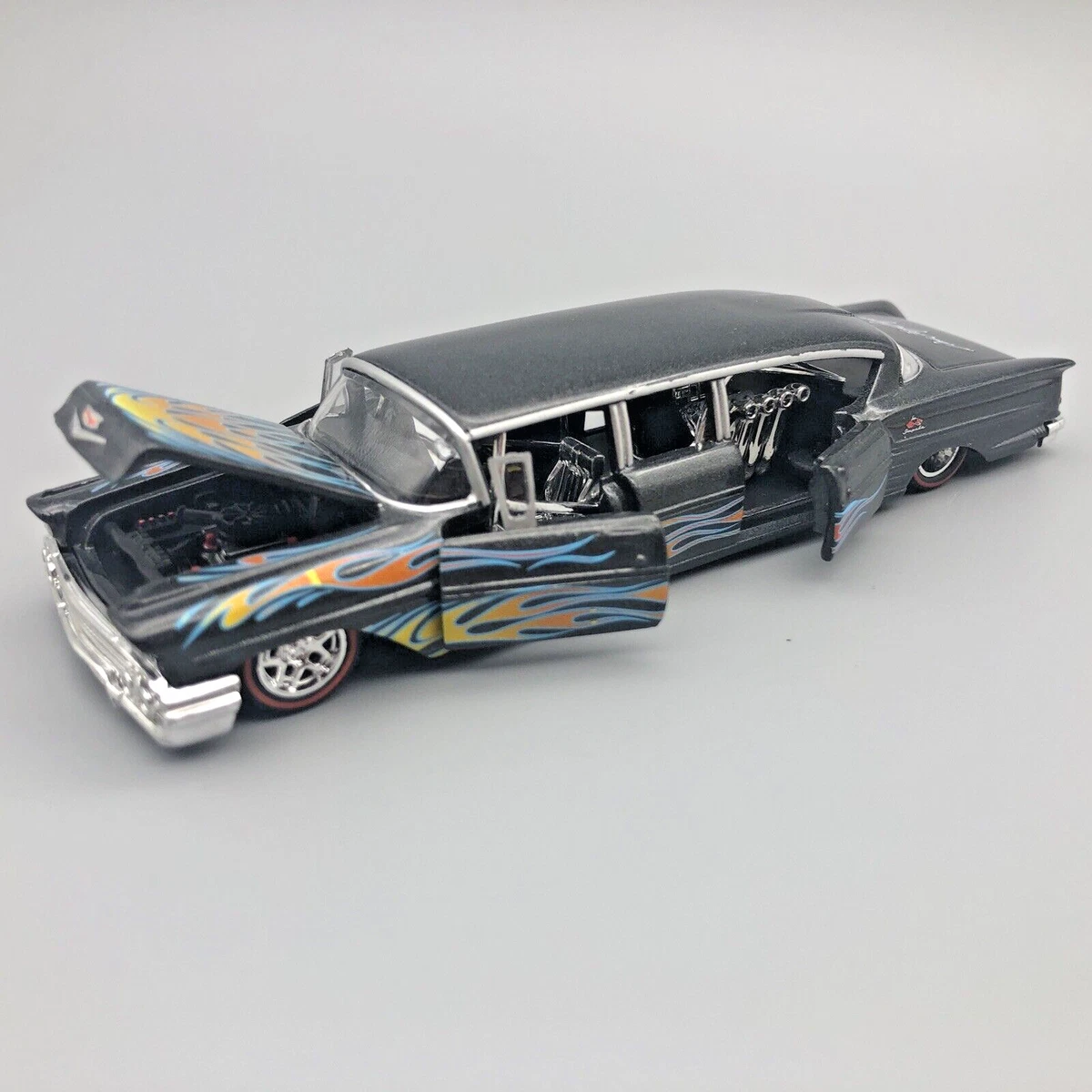 Modellino Auto 596Model In Metallo Pressofuso Scala 1:64 – US President Limo 'The Beast' 2023 - Foto 4