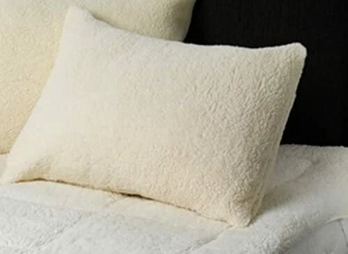 Teddy Fleece Standard Pillows Supersoft Fluffy Removeable Zipped Cover 50x75cms