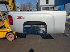 2007-2013 Chevrolet Silverado Z71 1500 2500 3500 Hd 5 8 Short Truck Bed Silver