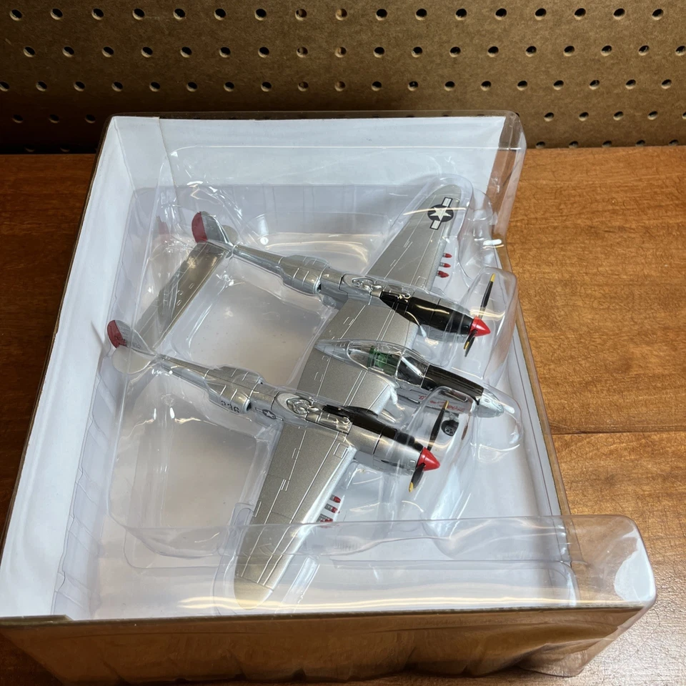 1/48 SpecCast P-38 Lightning Tiger Spirit Die cast Airplane 11" Wing 41007 - Image 3 of 4